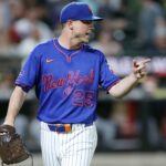 mets-trade-brooks-raley-to-phillies-in-mlb-trade-deadline-fire-sale