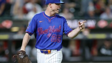 mets-trade-brooks-raley-to-phillies-in-mlb-trade-deadline-fire-sale