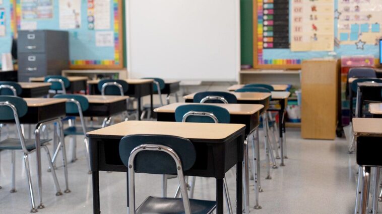 new-york-school-pauses-humanoid-classroom-robot-pilot