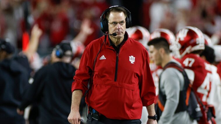college-football-is-finally-back-after-months-of-ncaa-lawsuits,-nil-drama-and-congressional-fights