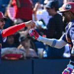 baserunner-sparks-brawl-in-mexican-baseball-league-after-sucker-punching-a-fielder-who-tagged-him-out