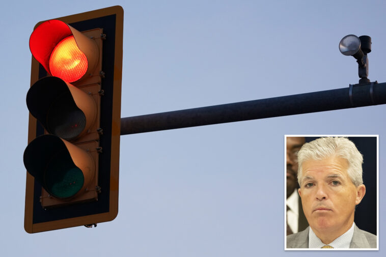 li-county-agrees-to-pay-back-drivers-up-to-nearly-$60m-over-$30-‘administration-fee’-on-red-light-tickets