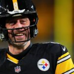 aaron-rodgers-rips-into-fauci-during-live-on-espn