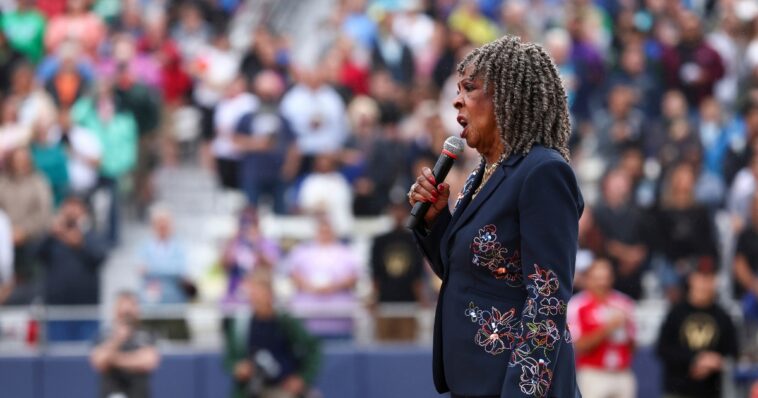 watch:-new-women’s-pro-baseball-league-begins-with-‘worst-anthem-rendition-of-all-time’