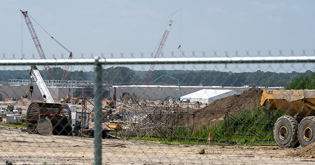 breitbart-business-digest:-what’s-fueling-the-mysterious-growth-in-office-construction?