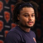 bears-$40m-free-agent-signing-gets-emotional-after-knee-injury,-but-diagnosis-brings-sigh-of-relief