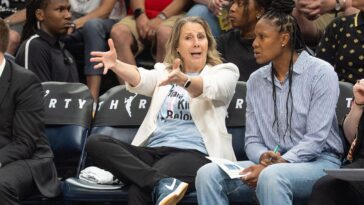 former-vikings-captain-jack-brewer-calls-out-lynx-coach-cheryl-reeve-for-‘trans-kids-belong’-shirt