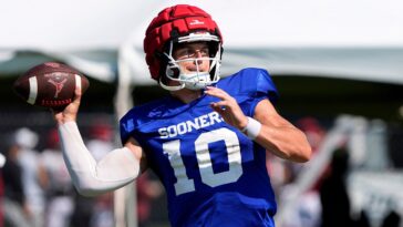 oklahoma-sooners-quarterback-john-mateer-looks-absolutely-jacked-just-in-time-for-fall-camp