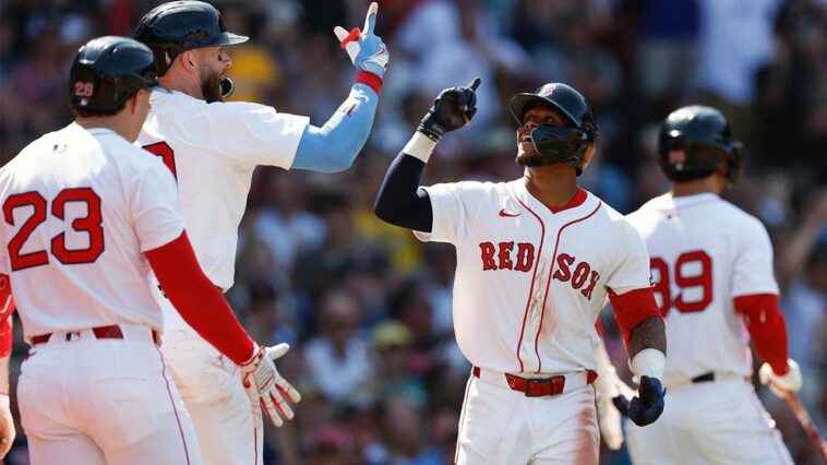 chicago-white-sox-lead-american-league-central-but-face-a-red-hot-boston-red-sox-team-tuesday