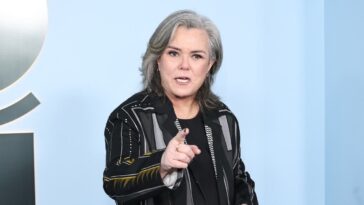 rosie-o’donnell-won’t-worry-about-fcc,-brendan-carr-ahead-of-kimmel-hosting,-doesn’t-‘pay-any-heed-to-them’