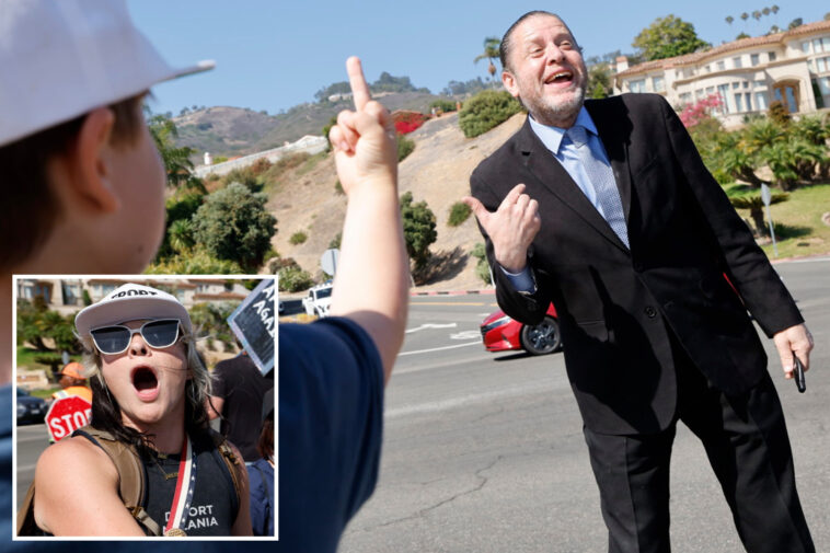 mom-encourages-son-to-give-trump-supporters-the-middle-finger-in-volatile-scenes-ahead-of-president’s-visit