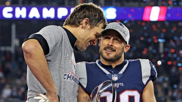 ex-patriots-star-on-whether-tom-brady-could-face-same-hof-fate-as-bill-belichick:-‘crazy-to-think-about’
