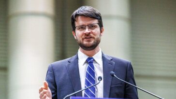 sunrise-movement-co-founder-defeats-establishment-backed-dems-in-pivotal-michigan-race