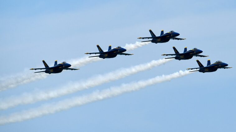navy’s-blue-angels-were-the-stars-of-the-seattle-seahawks’-first-‘hard-knocks’-episode:-‘america!’