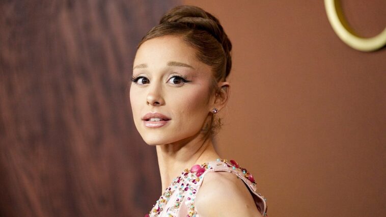 ariana-grande-sets-record-straight-after-announcing-break-from-spotlight