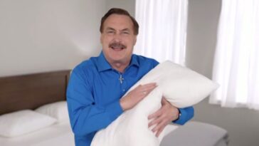 all-in:-trump-endorsed-mike-lindell-steps-down-as-mypillow-ceo-to-focus-100%-on-minnesota-governor’s-race