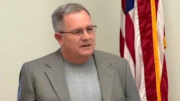 republican-who-reportedly-dropped-out-defeats-trump’s-pick-in-key-swing-district-primary