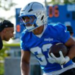 lions-running-back-sione-vaki-suffers-‘freak’-injury-as-‘hand-through-face-mask’-breaks-his-nose,-injures-eye