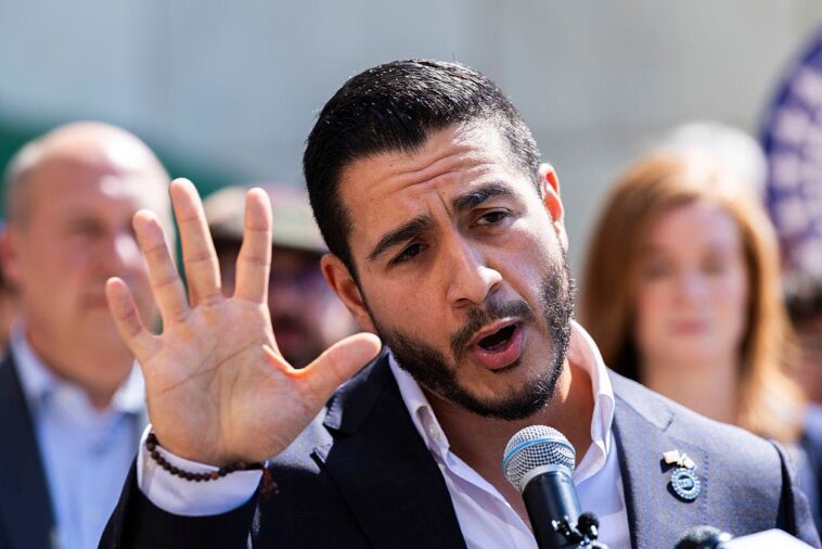 el-sayed-threatens-to-tank-dems-in-2028-if-they-don’t-get-on-board-with-his-radicalism