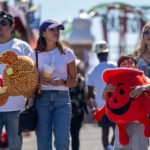 watch:-southern-california-county-fair-has-photo-in-its-art-display-calling-for-trump’s-death
