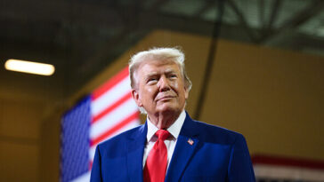watch-live:-donald-trump-holds-a-rally-in-las-vegas