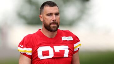 chiefs-coach-andy-reid-has-a-blunt-response-to-everyone-freaking-out-over-travis-kelce’s-dad-bod