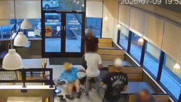 good-samaritans-jump-into-action-after-elderly-man-gets-knocked-to-the-ground-in-attempted-robbery-inside-tucson-restaurant-(video)