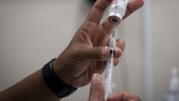 fda-reverses-course,-approves-moderna’s-experimental-mrna-flu-vaccine-months-after-initial-rejection