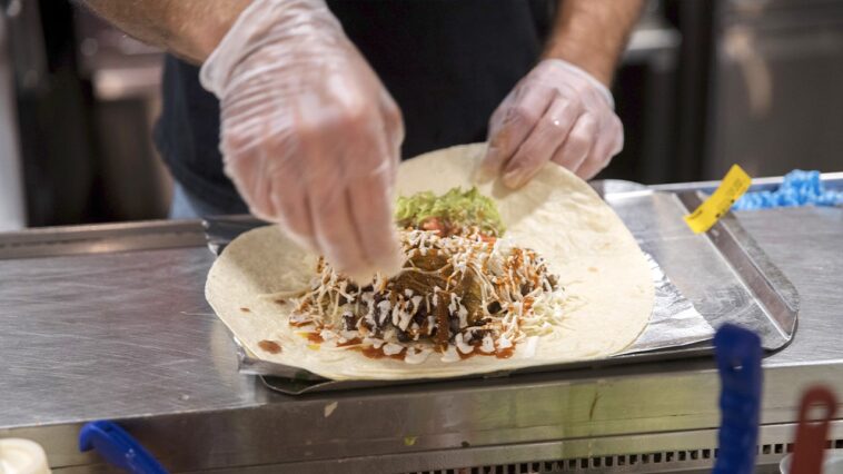 burrito-debate-rips-open-gop-civil-war-on-affordability:-‘we-will-lose,-and-deserve-it’