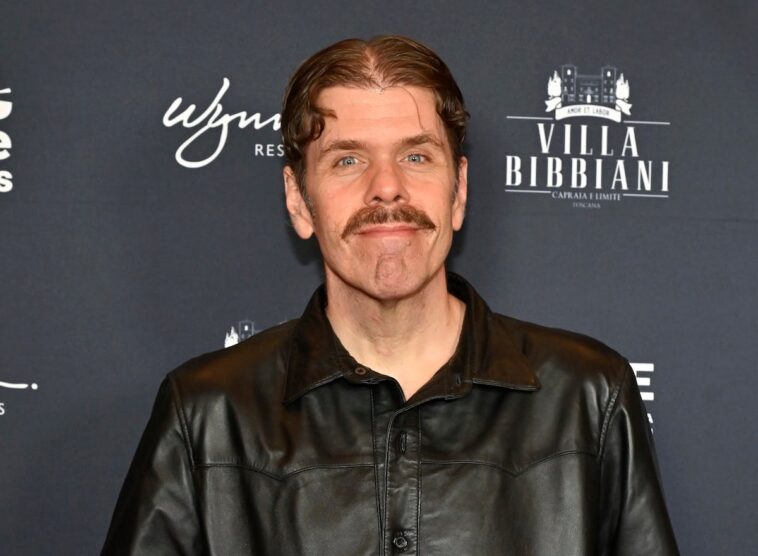 what-perez-hilton-told-sean-hannity-just-days-before-he-was-hospitalized