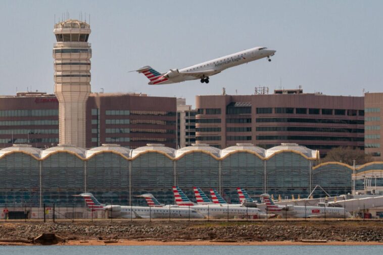 new-audio-reveals-air-traffic-confusion-during-trump’s-marine-one-departure