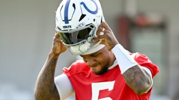 anthony-richardson-having-a-‘roller-coaster’-training-camp-—-with-incredible-highs-and-‘bobbled’-snap-lows