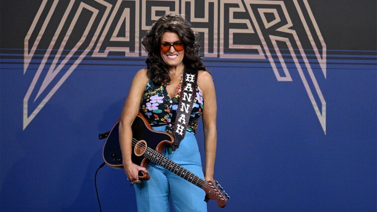 country-star-hannah-dasher-says-famous,-married-celebrity-once-slid-into-her-dms
