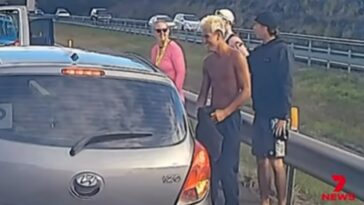 watch:-road-raging-punk-goes-after-2-girls,-suddenly-meets-his-worst-nightmare-–-a-pro-muay-thai-fighter-with-a-knockout-record