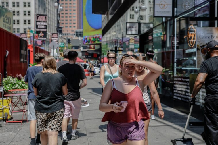 ‘caribbean’-like-humidity-and-extreme-heat-to-suffocate-nyc-for-several-days