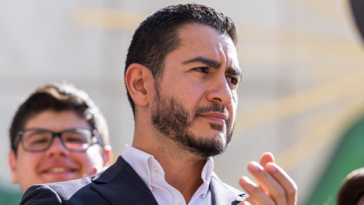 peter-schweizer:-one-third-of-democrats-now-call-themselves-socialists