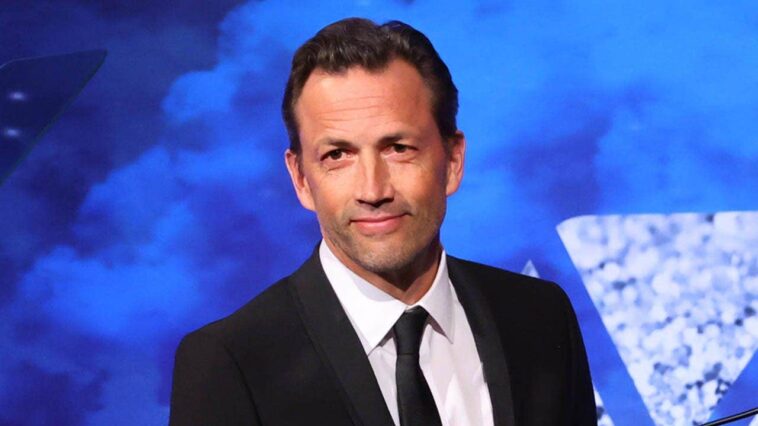 ‘melrose-place’-star-andrew-shue-says-70%-believe-the-american-dream-is-‘dead-or-dying’