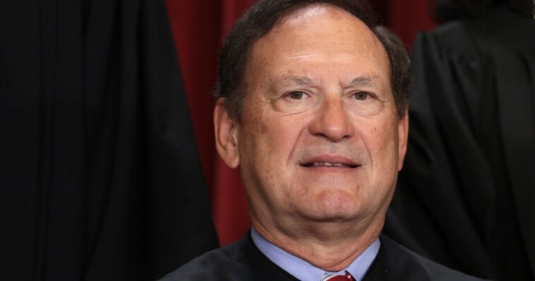 conservative-supreme-court-justice-samuel-alito-finally-shuts-down-retirement-rumors:-“obviously-i’m-here-for-another-term”