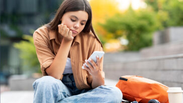spoken-language-is-dying-—-with-people-saying-about-30%-fewer-words-than-20-years-ago:-study