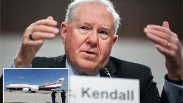 pentagon-accuses-former-air-force-secretary-of-leaking-classified-information-about-air-force-one