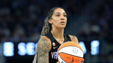 gabby-williams-says-she-‘would-welcome’-men-playing-in-the-wnba