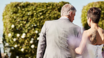 americans-celebrate-deportation-of-old-man’s-venezuelan-hottie