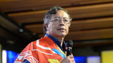 colombia:-marxist-gustavo-petro-bids-presidency-farewell-with-cringeworthy-ai-video