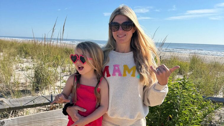 i-got-stage-4-cancer-in-my-40s.-my-young-daughter-and-husband-keep-me-fighting