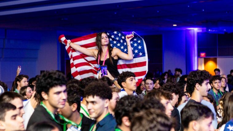 socialism’s-campus-appeal-meets-gen-z-resistance-as-students-keep-score-on-communism