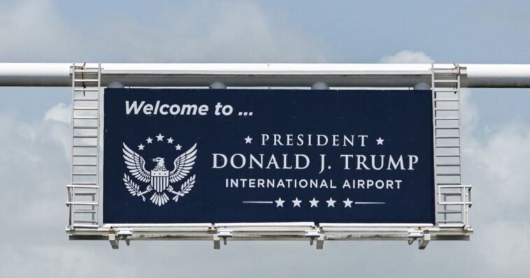 major-airline-offers-free-flight-changes-for-customers-who-refuse-travel-through-donald-j.-trump-airport
