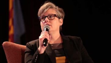 exclusive:-from-burger-king-to-the-governor’s-office-– katie-hobbs-takes-control