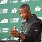 the-embarrassment-factor-that-aaron-glenn-should-be-judged-on-in-pivotal-jets-year