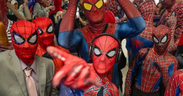‘insanely-dystopian’:-bmw-shows-‘spider-man’-ad-on-dashboard-screens,-faces-intense-owner-backlash