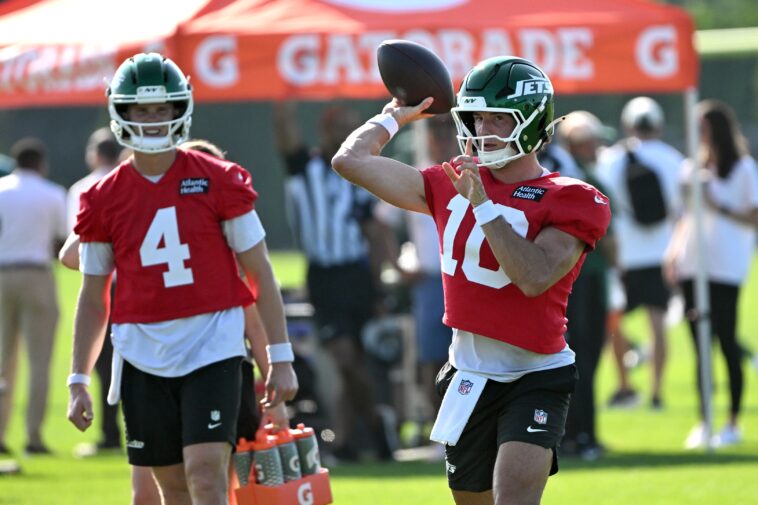cade-klubnik-impresses-with-arm-during-jets’-two-minute-drill